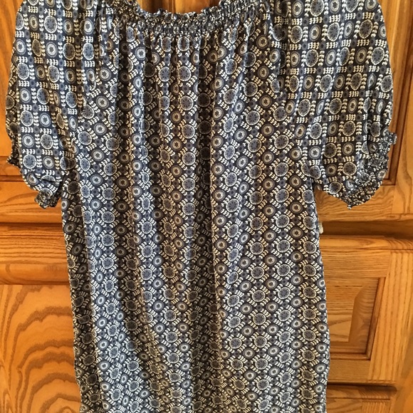 JOIE short sleeve 100% silk shirt with tassel tie - Picture 4 of 6